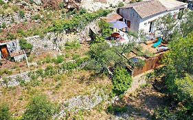 Charmante Maisonnette De Campagne Avec Spa Au Coeur De La Garrigues Provencale